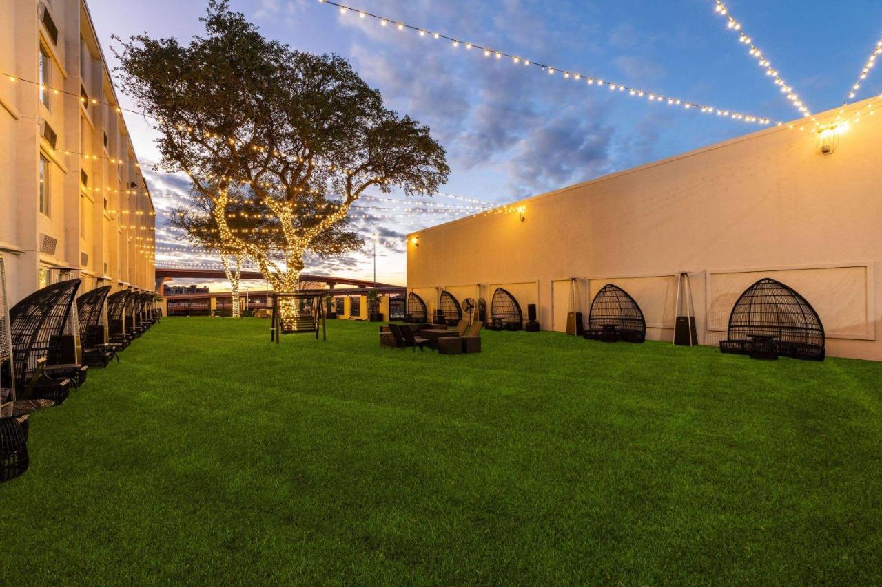 Wyndham Dfw Airport Hotell Irving Eksteriør bilde